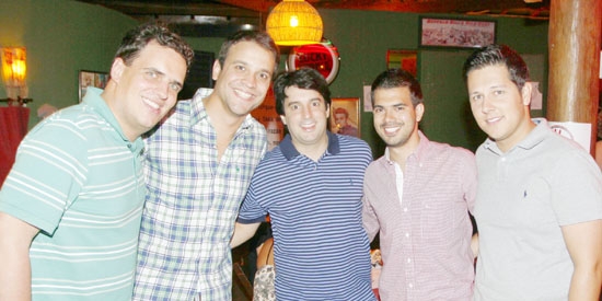 Fábio Esposto, Mário Spessoto, Antônio Machado, Caio Grandirque e André Castro no Picanha